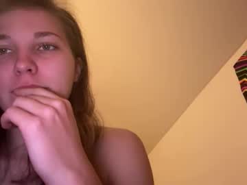 deepthroatqueen33's chat room