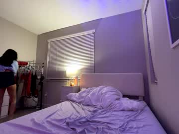 itsmiaisabella's chat room