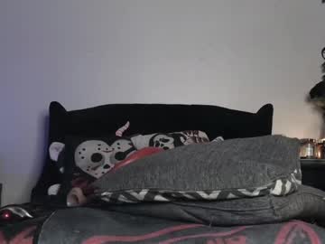 ivey_strigoi's chat room