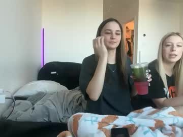 lilybrown07's chat room