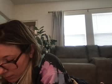 texas_blonde's chat room