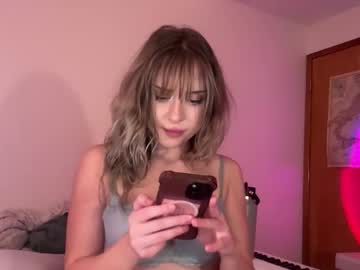 averyyy333's chat room