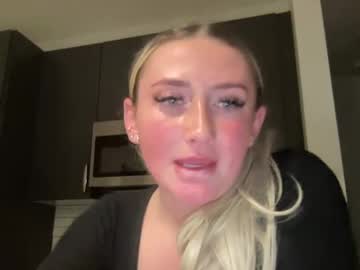 alyssa_skyee's chat room