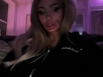 avalonnfoxx's chat room