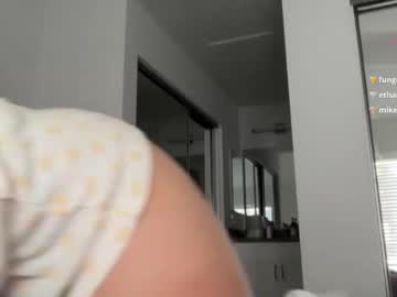 bellaryderr's chat room