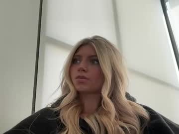 summerclarkee's chat room