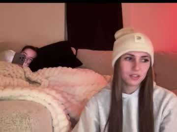 laylahlaylah1's chat room