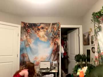 redgingersnapz's chat room