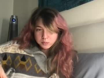 yiddikitti's chat room