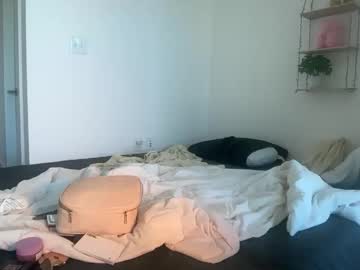 lilybrown07's chat room