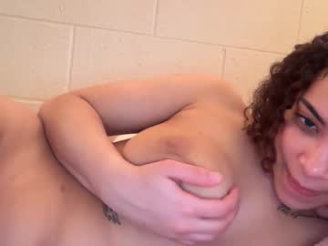 mixedmamas's chat room