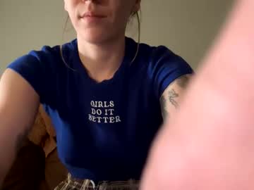 ashleetoocute's chat room