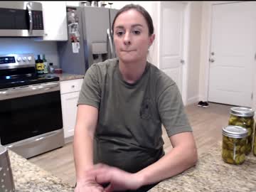 holihurricane's chat room