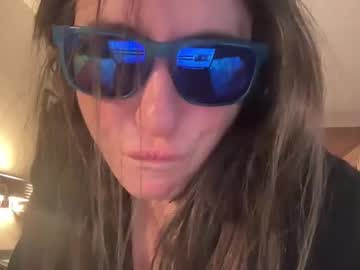 mr_mrs_glitter's chat room