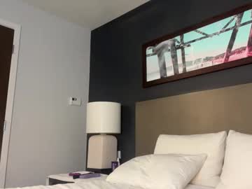 vixennviolet's chat room