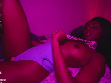 jada_valentine's chat room