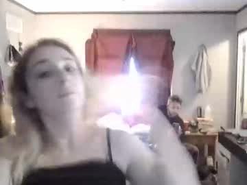 juneswallows's chat room