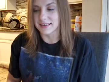 tinywithtiddies's chat room