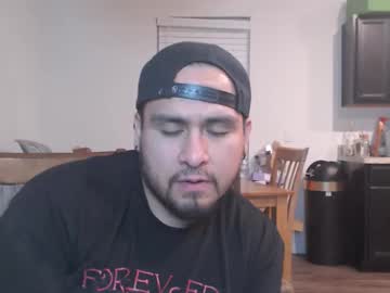 trixy79100's chat room