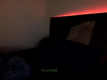 doubleendeddesire's chat room