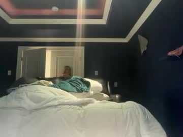 chloeros3e's chat room