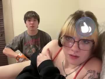 irissweets's chat room