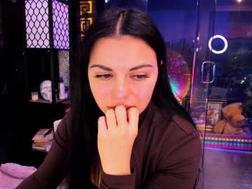 alma_pearl's chat room