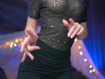 newchloe18's chat room