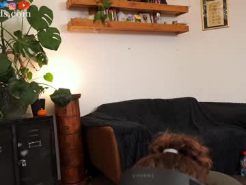 serareads's chat room