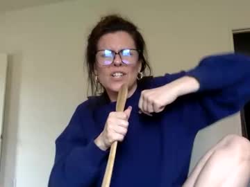 sweetriddance's chat room