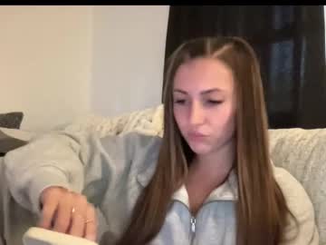 laylahlaylah1's chat room