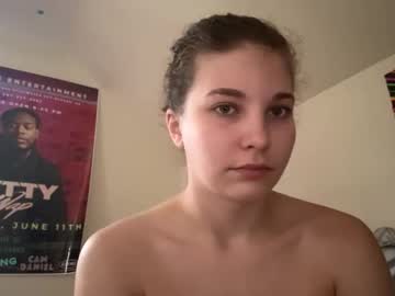 deepthroatqueen33's chat room