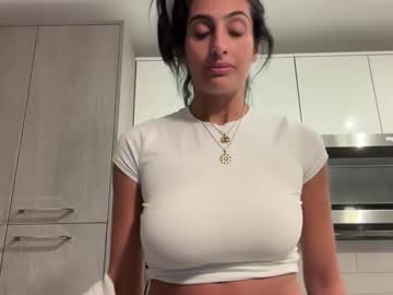 camiliakxoxo's chat room