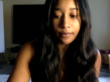 gyalxoxo's chat room