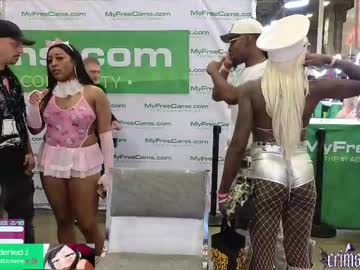 crimsonkitten's chat room