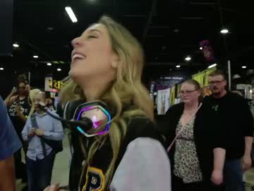 yourgirlmillie's chat room