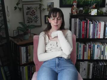 ellynaomi's chat room