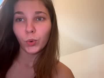 deepthroatqueen33's chat room