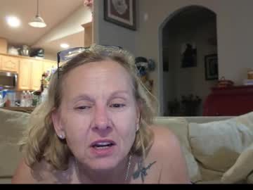 matureluvin's chat room