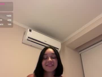 adriannarodriguez's chat room