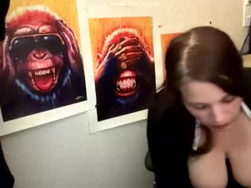 lovefuckingnsucking's chat room