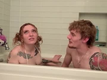 aliceinaceland's chat room