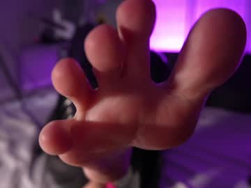 finleyfae's chat room