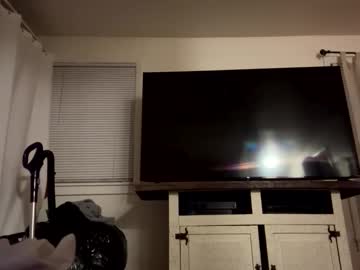 velvet81611's chat room