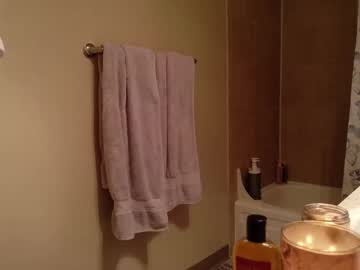 luckyducky02's chat room