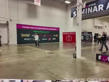 laurenphillips's chat room