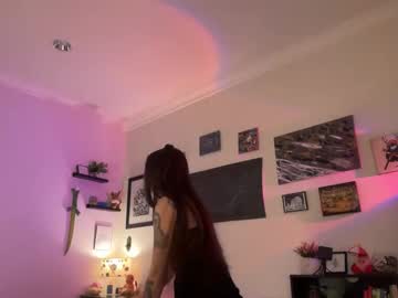 hannahtaylorr's chat room