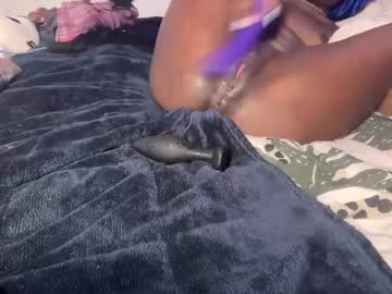 kinkycoupleinteracial's chat room