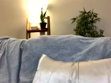 aliciacolette123's chat room