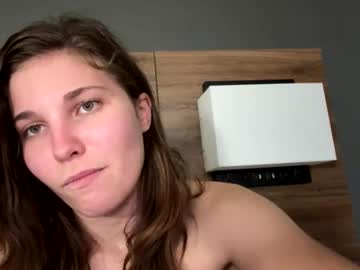 deepthroatqueen33's chat room